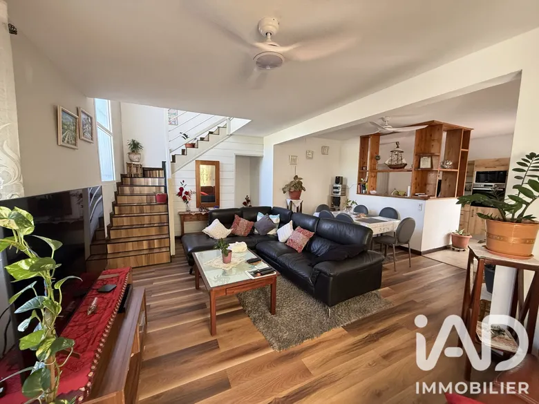 Maison 4 pièces 128 m² · à Le Port · 128 m² · 435 000 €