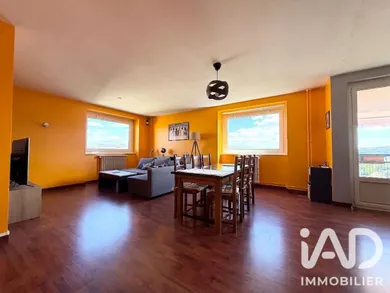 Appartement à Saint-Étienne (42000)