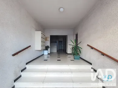 Appartement à NIMES (30000)