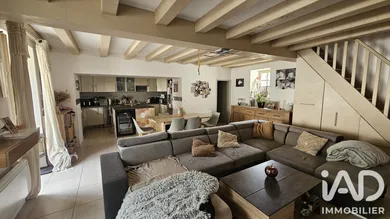Maison de village à Taillebourg (17350)