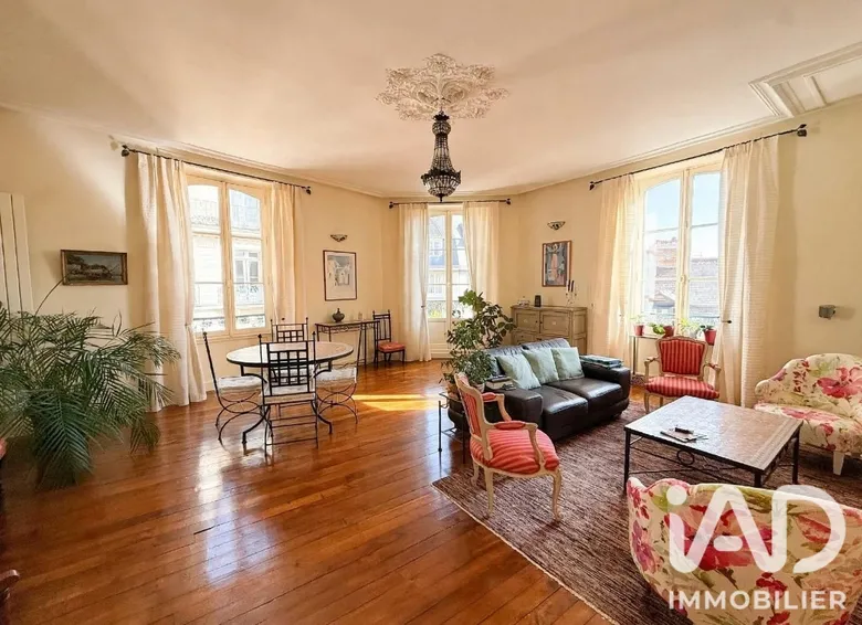 Appartement 5 pièces 131 m² · à Rennes · 130,8 m² · 522 700 €