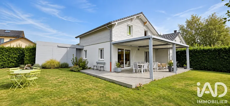 Maison 6 pièces 103 m² · à Villy-le-Pelloux · 103 m² · 560 000 €