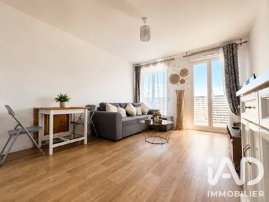 Appartement à Le Blanc-Mesnil (93150)