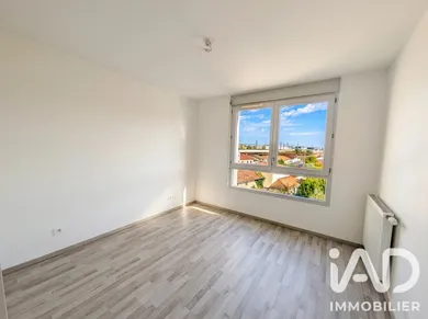 Apartment in Cenon (33150)
