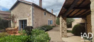 Maison de campagne à Reffannes (79420)