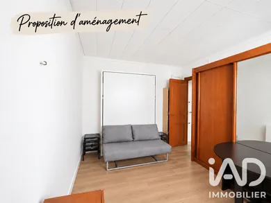 Apartment in Paris (75012)