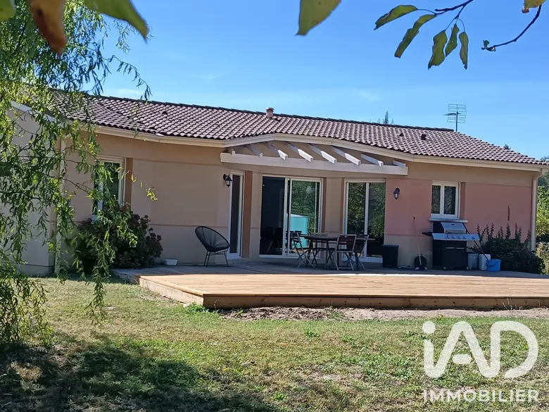 Maison 4 pièces 100 m² · à Saint-Denis-de-Pile · 100 m² · 231 000 €