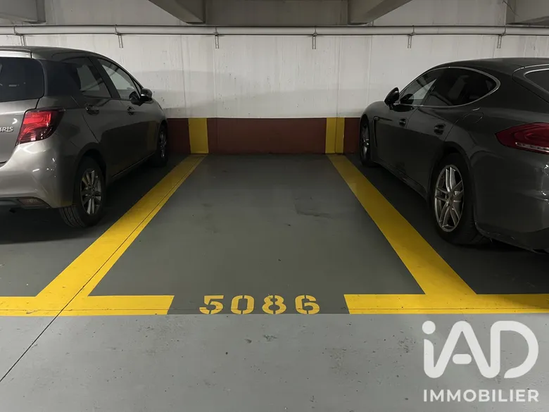 Parking 1 m² · à Paris · 1 m² · 20 000 €
