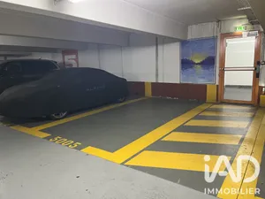 Parking à Paris (75014)