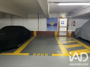 Parking à Paris (75014)