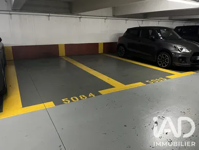 Parking à Paris (75014)