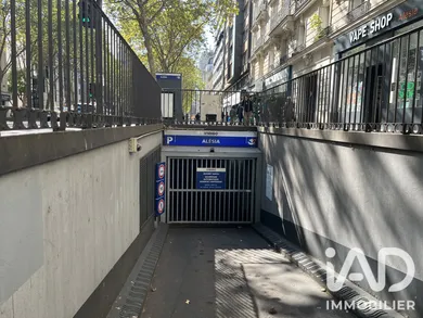 Parking à Paris (75014)