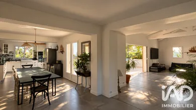 Architectural house in Carqueiranne (83320)