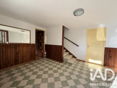 House in Maintenon (28130)