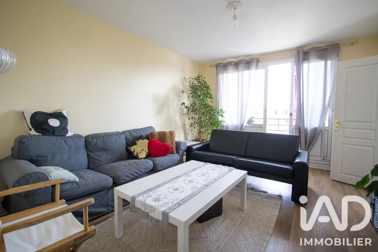 Appartement 4 pièces 67 m² · à Bois-d'Arcy · 66,6 m² · 1 150 €/mois