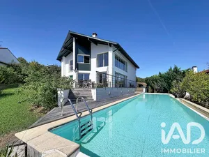 Maison d'architecte à Urrugne (64122)