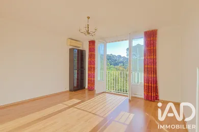 Appartement à Aix-en-Provence (13100)
