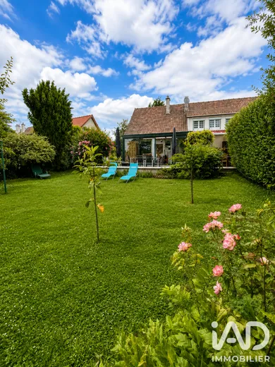 Maison traditionnelle à Dammartin-en-Goële (77230)