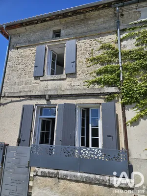 Maison de ville à La Couronne (16400)