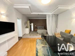 Apartment in Paris (75017)