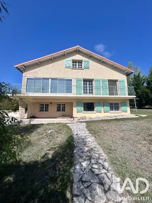 Townhouse in Montpezat-de-Quercy (82270)