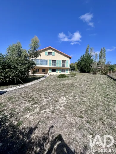Townhouse in Montpezat-de-Quercy (82270)