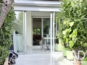 Apartment in Bandol (83150)