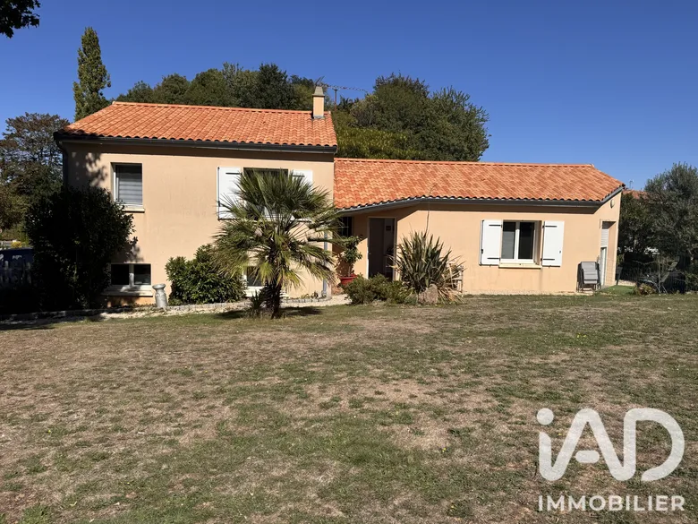 Maison 5 pièces 130 m² · à Saint-Mesmin · 130 m² · 235 000 €