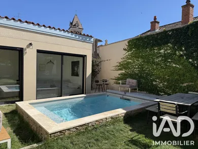 Townhouse in Chaponost (69630)