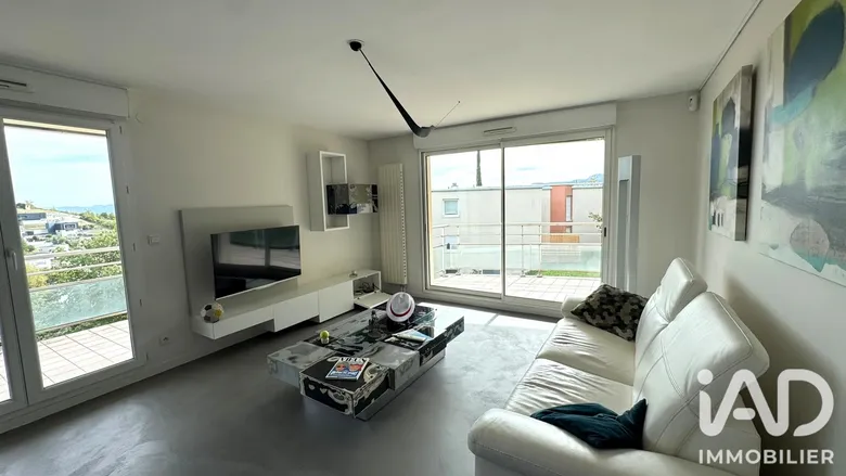 Appartement 3 pièces 75 m² · à Clermont-Ferrand · 74,6 m² · 260 000 €