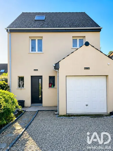 Maison traditionnelle à Bouffémont (95570)