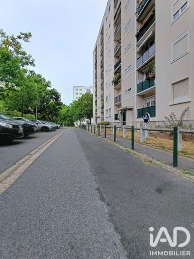Apartment in Créteil (94000)