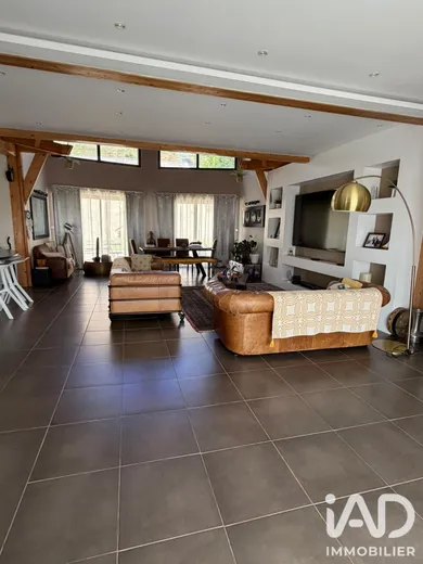 Architectural house in Précy-sur-Marne (77410)
