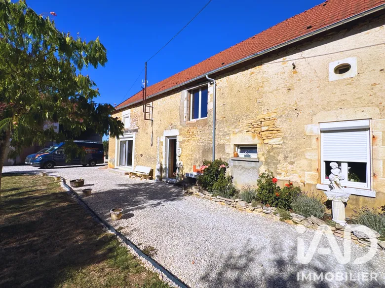 Maison 6 pièces 166 m² · à Ciez · 166 m² · 254 000 €