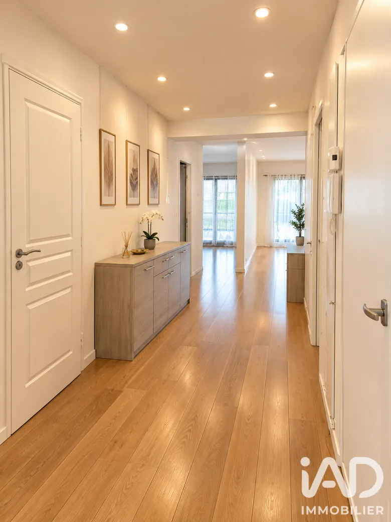 Appartement 3 pièces 75 m² · à Neuilly-sur-Seine · 75,1 m² · 895 000 €