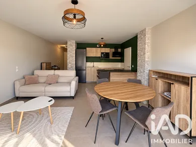 Appartement à Pont-Évêque (38780)