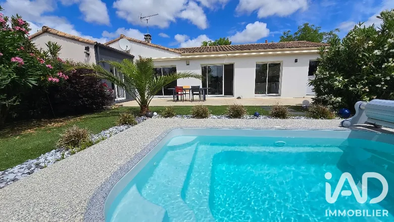 Maison 5 pièces 144 m² · à Niort · 144 m² · 373 000 €