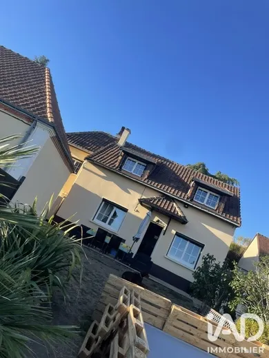 Maison à Villaines-la-Gonais (72400)