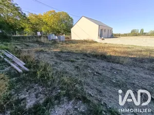 Building plot in Louresse-Rochemenier (49700)