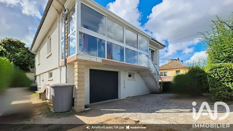 Maison 5 pièces 131 m² · à Moulins · 131 m² · 220 000 €