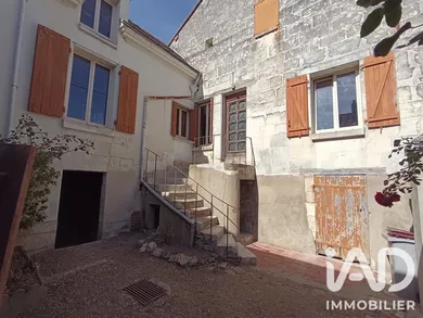 Townhouse in Saint-Aignan (41110)