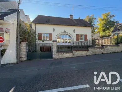 Maison traditionnelle à Le Malesherbois (45330)