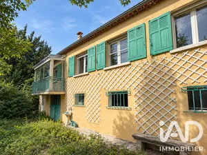 Maison de campagne à Entraigues-sur-la-Sorgue (84320)