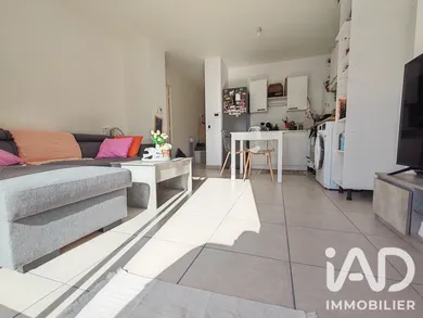 Appartement à L'Isle-d'Abeau (38080)