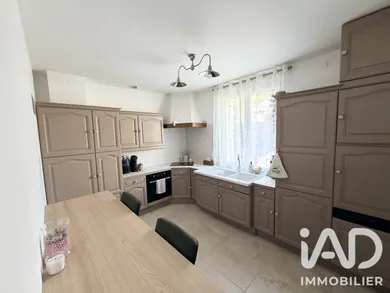 Maison de village à Selens (02300)