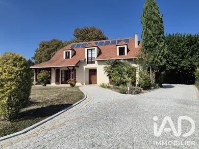 Maison de ville à Lons (64140)