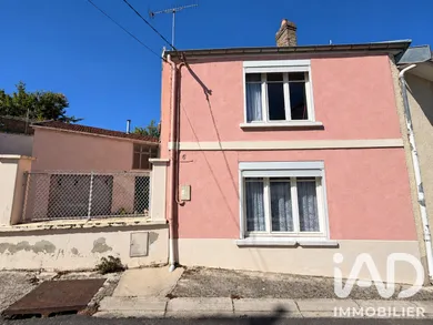 Maison de village à Mailly-Champagne (51500)