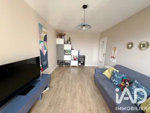 Apartment in Pantin (93500)