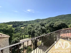 Maison de campagne à Roquebrun (34460)