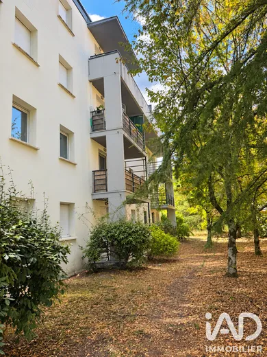 Apartment in Bègles (33130)